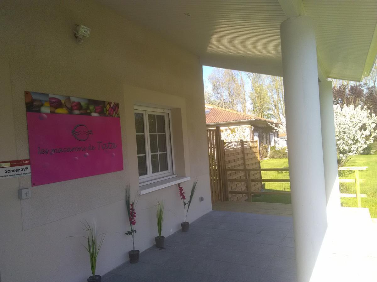 Chambre D'Hotes Les Macarons De Tata Sainte-Eulalie  エクステリア 写真